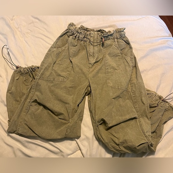 NWT Urban Outfitters Sloan Nylon Balloon Pants - Picture 7 of 13